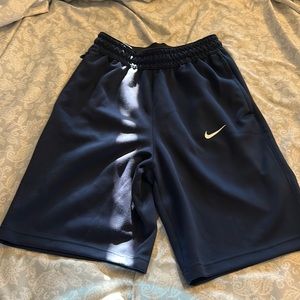 Adult Small Men’s Nike Shorts